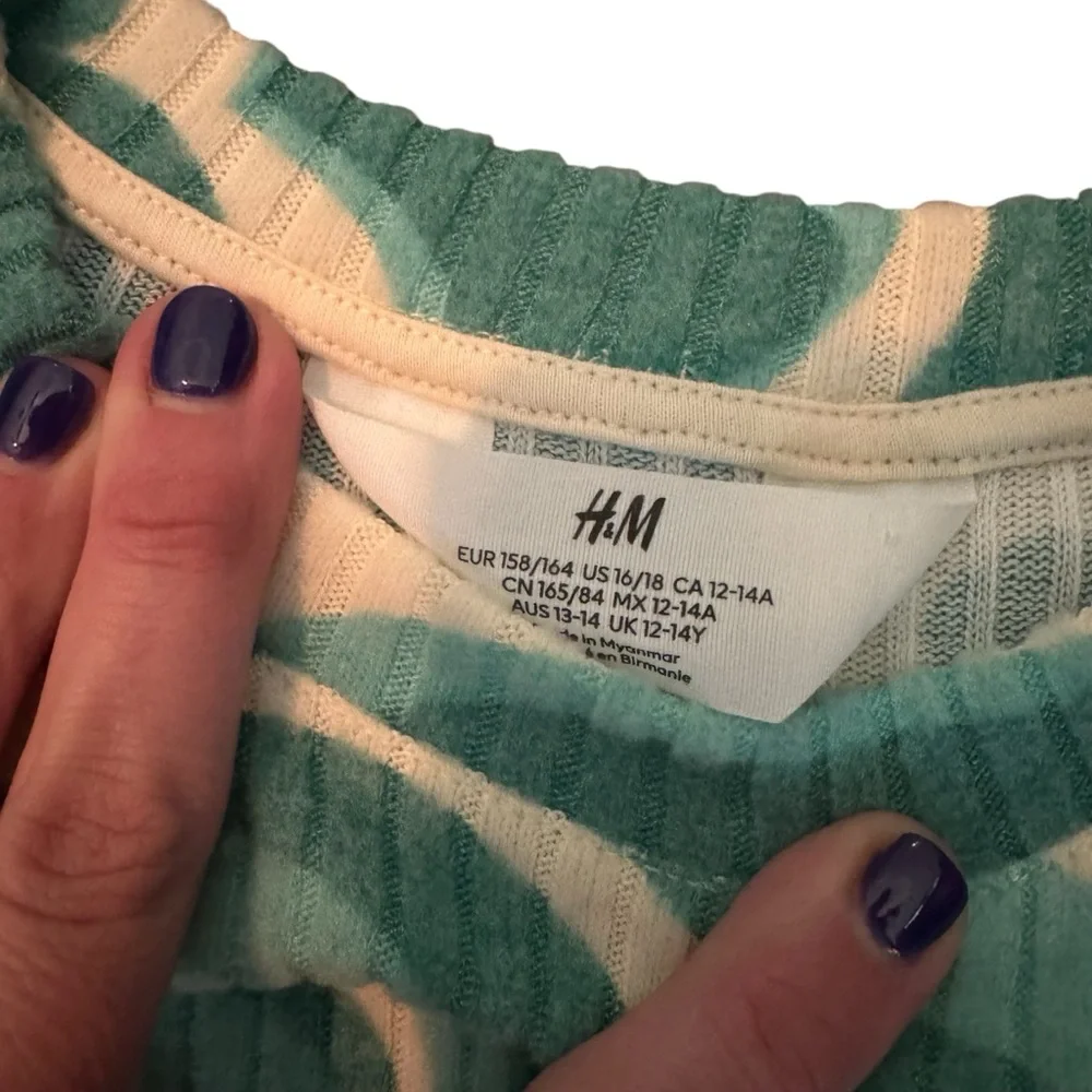 H&M Green Oversized Long Sleeve Sweater Sz‎ 16/18.